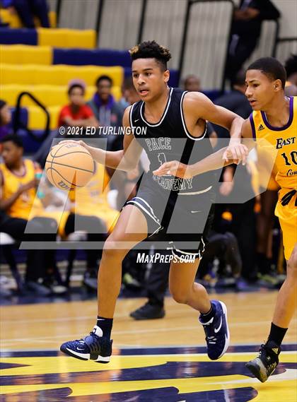 Thumbnail 1 in East Coweta vs. Pace Academy (Tournament of Champions Holiday Classic) photogallery.