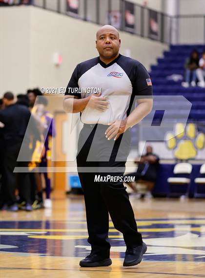 Thumbnail 1 in East Coweta vs. Pace Academy (Tournament of Champions Holiday Classic) photogallery.
