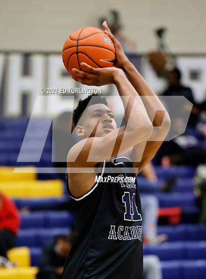 Thumbnail 3 in East Coweta vs. Pace Academy (Tournament of Champions Holiday Classic) photogallery.