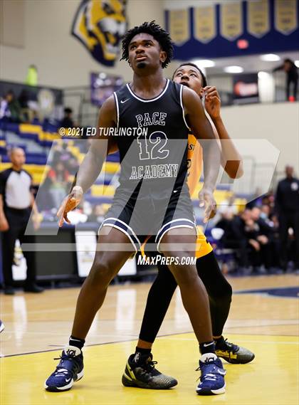 Thumbnail 3 in East Coweta vs. Pace Academy (Tournament of Champions Holiday Classic) photogallery.