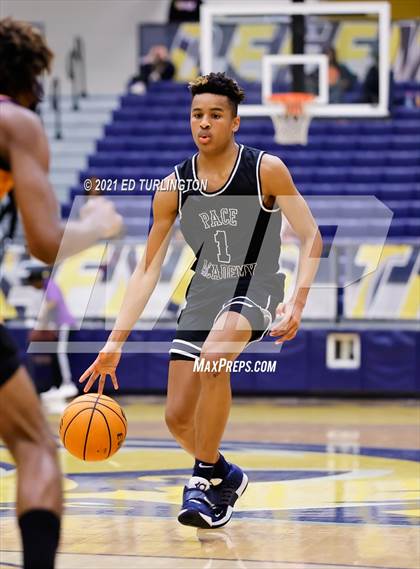 Thumbnail 2 in East Coweta vs. Pace Academy (Tournament of Champions Holiday Classic) photogallery.