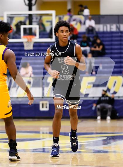 Thumbnail 3 in East Coweta vs. Pace Academy (Tournament of Champions Holiday Classic) photogallery.