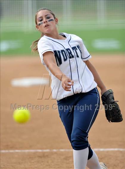 Thumbnail 3 in North vs. El Segundo (CIF SS D4 Final) photogallery.