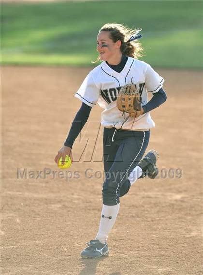 Thumbnail 1 in North vs. El Segundo (CIF SS D4 Final) photogallery.