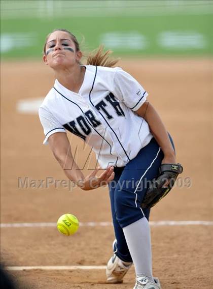 Thumbnail 3 in North vs. El Segundo (CIF SS D4 Final) photogallery.