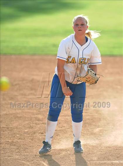 Thumbnail 2 in North vs. El Segundo (CIF SS D4 Final) photogallery.