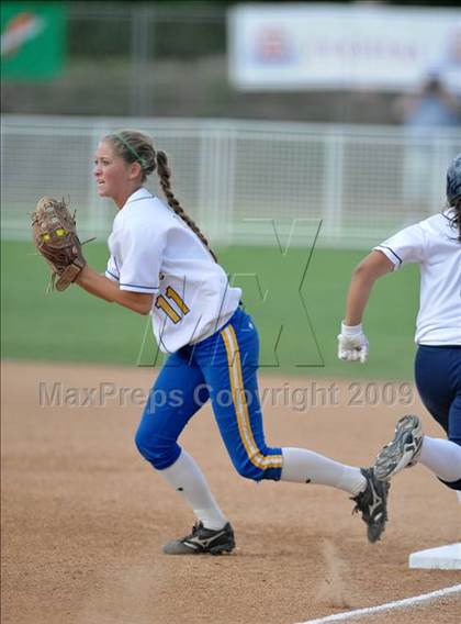 Thumbnail 1 in North vs. El Segundo (CIF SS D4 Final) photogallery.