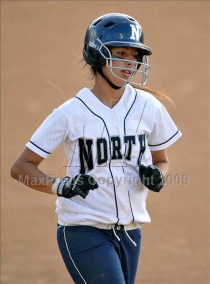 Thumbnail 2 in North vs. El Segundo (CIF SS D4 Final) photogallery.