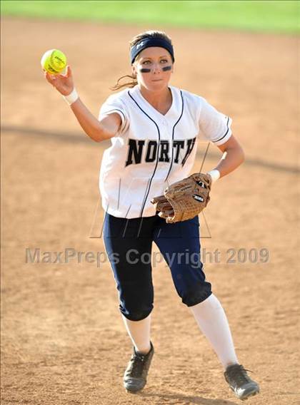 Thumbnail 2 in North vs. El Segundo (CIF SS D4 Final) photogallery.