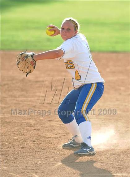 Thumbnail 3 in North vs. El Segundo (CIF SS D4 Final) photogallery.