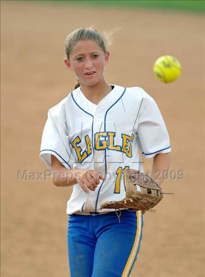Thumbnail 2 in North vs. El Segundo (CIF SS D4 Final) photogallery.