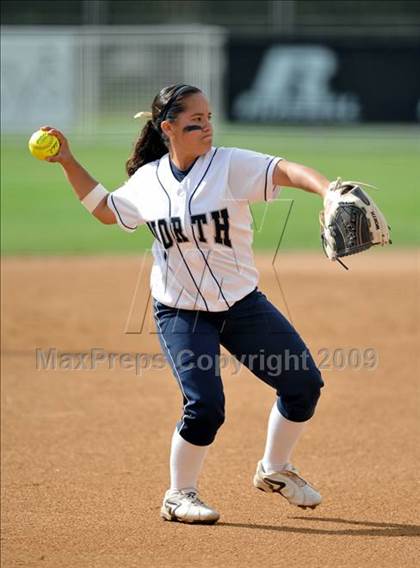 Thumbnail 2 in North vs. El Segundo (CIF SS D4 Final) photogallery.