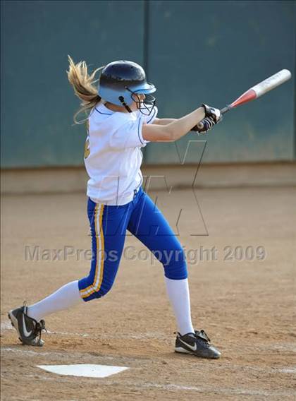 Thumbnail 2 in North vs. El Segundo (CIF SS D4 Final) photogallery.