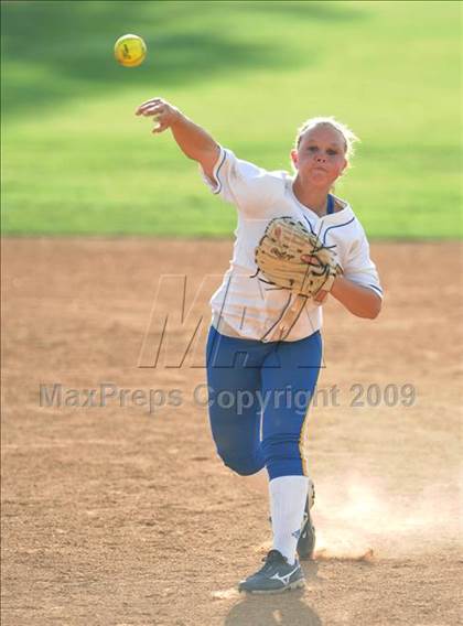 Thumbnail 2 in North vs. El Segundo (CIF SS D4 Final) photogallery.