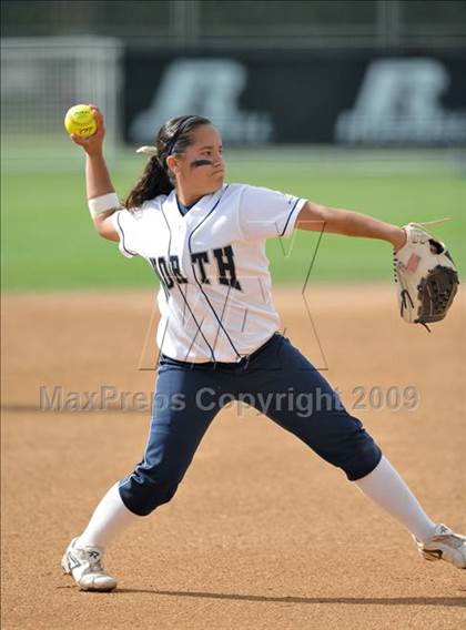 Thumbnail 3 in North vs. El Segundo (CIF SS D4 Final) photogallery.