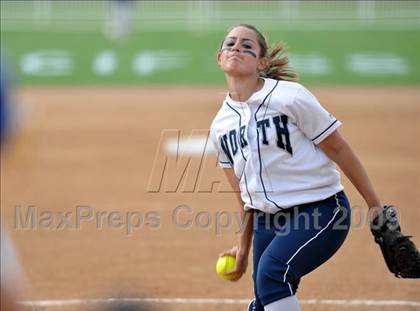 Thumbnail 1 in North vs. El Segundo (CIF SS D4 Final) photogallery.