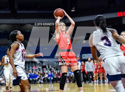 Thumbnail 3 in Hardin-Jefferson vs. Argyle (UIL 4A Final) photogallery.