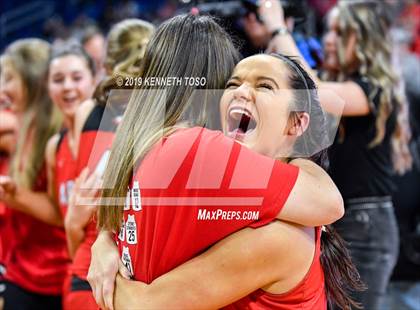 Thumbnail 2 in Hardin-Jefferson vs. Argyle (UIL 4A Final) photogallery.