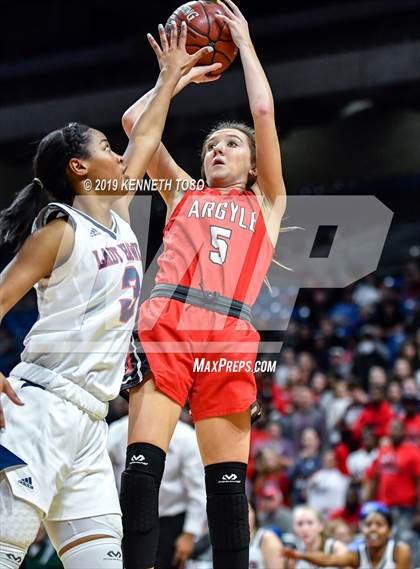 Thumbnail 2 in Hardin-Jefferson vs. Argyle (UIL 4A Final) photogallery.