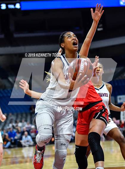Thumbnail 3 in Hardin-Jefferson vs. Argyle (UIL 4A Final) photogallery.