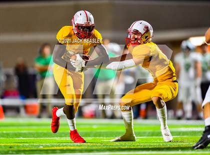 Thumbnail 3 in St. Mary's @ Glendale (Homecoming) photogallery.
