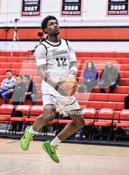 Thumbnail 1 in Sierra Canyon vs Cerritos photogallery.