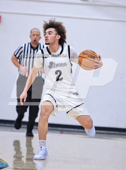 Thumbnail 3 in Sierra Canyon vs Cerritos photogallery.