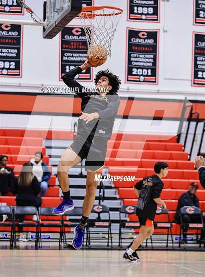 Thumbnail 2 in Sierra Canyon vs Cerritos photogallery.