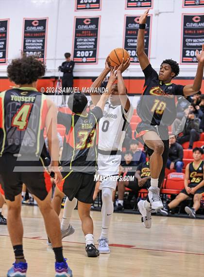 Thumbnail 1 in Sierra Canyon vs Cerritos photogallery.