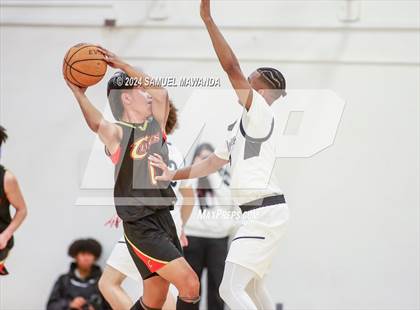 Thumbnail 2 in Sierra Canyon vs Cerritos photogallery.