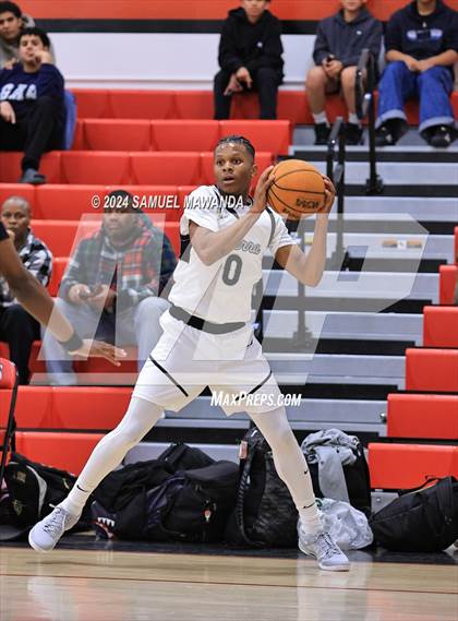 Thumbnail 2 in Sierra Canyon vs Cerritos photogallery.