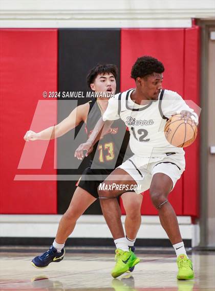 Thumbnail 3 in Sierra Canyon vs Cerritos photogallery.
