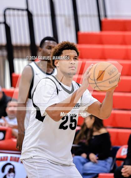 Thumbnail 2 in Sierra Canyon vs Cerritos photogallery.
