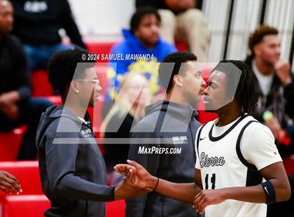 Thumbnail 2 in Sierra Canyon vs Cerritos photogallery.