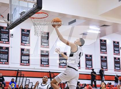 Thumbnail 2 in Sierra Canyon vs Cerritos photogallery.