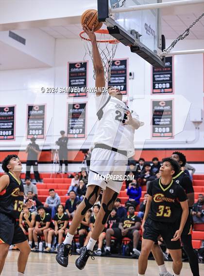 Thumbnail 1 in Sierra Canyon vs Cerritos photogallery.