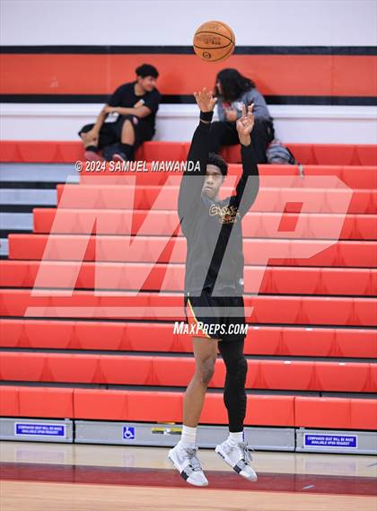 Thumbnail 1 in Sierra Canyon vs Cerritos photogallery.