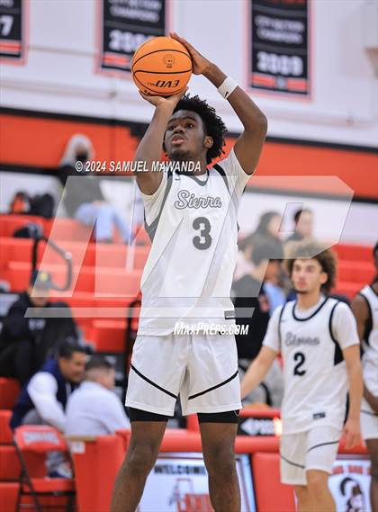 Thumbnail 1 in Sierra Canyon vs Cerritos photogallery.