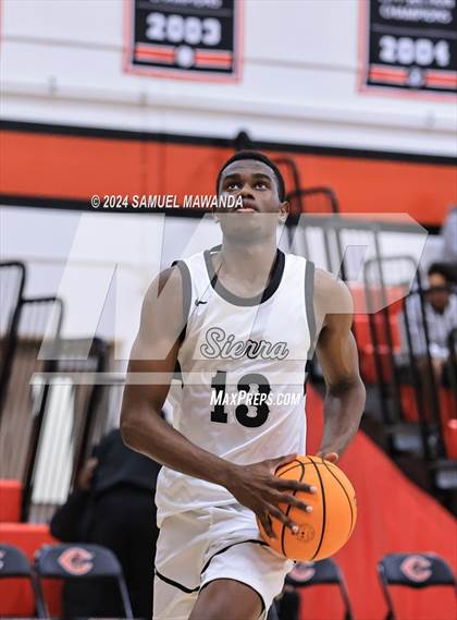 Thumbnail 3 in Sierra Canyon vs Cerritos photogallery.