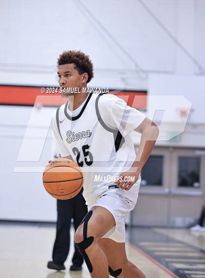 Thumbnail 3 in Sierra Canyon vs Cerritos photogallery.