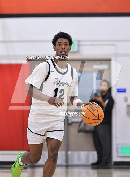 Thumbnail 3 in Sierra Canyon vs Cerritos photogallery.