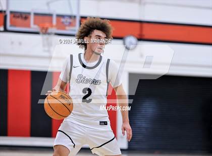 Thumbnail 1 in Sierra Canyon vs Cerritos photogallery.