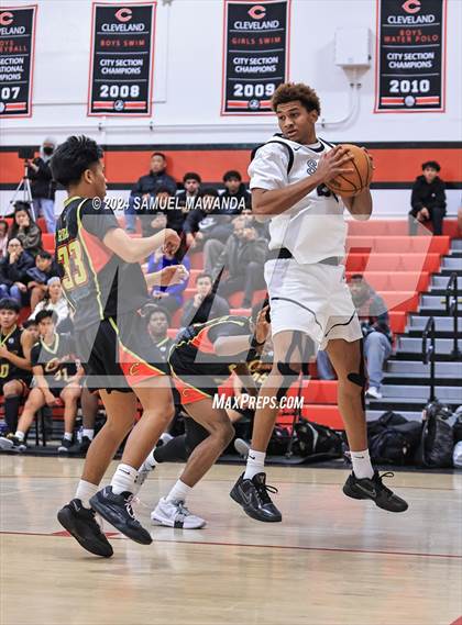 Thumbnail 3 in Sierra Canyon vs Cerritos photogallery.