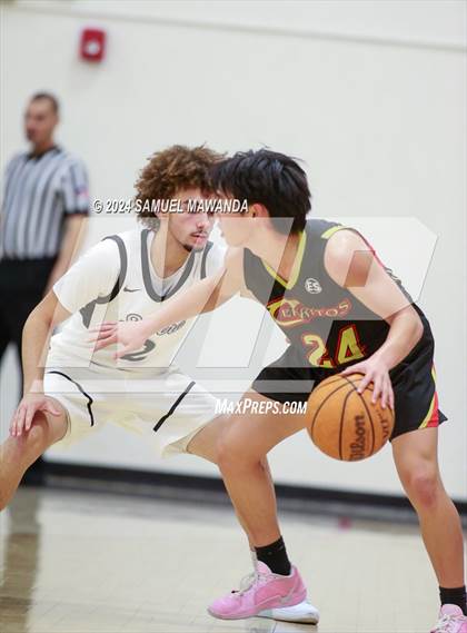 Thumbnail 2 in Sierra Canyon vs Cerritos photogallery.