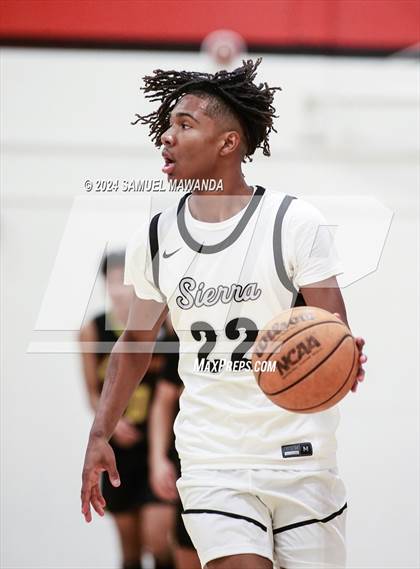 Thumbnail 2 in Sierra Canyon vs Cerritos photogallery.