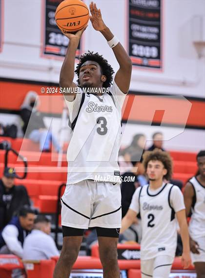 Thumbnail 2 in Sierra Canyon vs Cerritos photogallery.