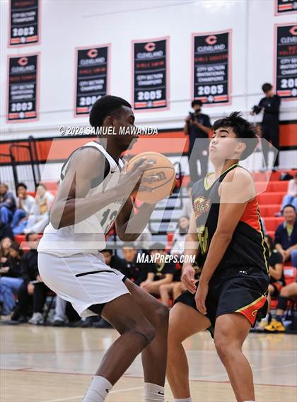 Thumbnail 2 in Sierra Canyon vs Cerritos photogallery.