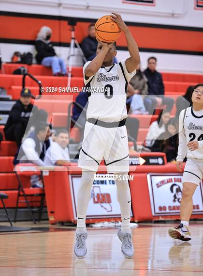 Thumbnail 1 in Sierra Canyon vs Cerritos photogallery.