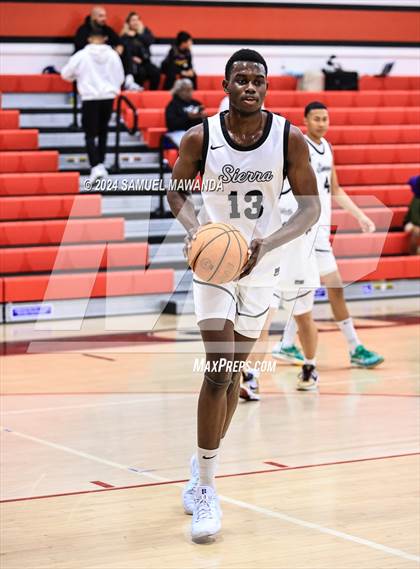 Thumbnail 2 in Sierra Canyon vs Cerritos photogallery.