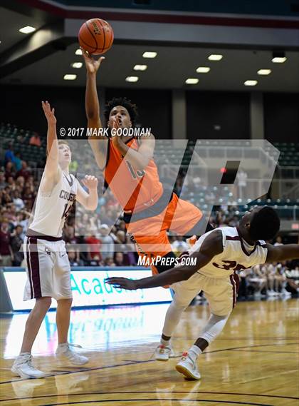 Thumbnail 2 in Cinco Ranch vs Fort Bend Bush (UIL 6A Regional Quarterfinal Playoff) photogallery.